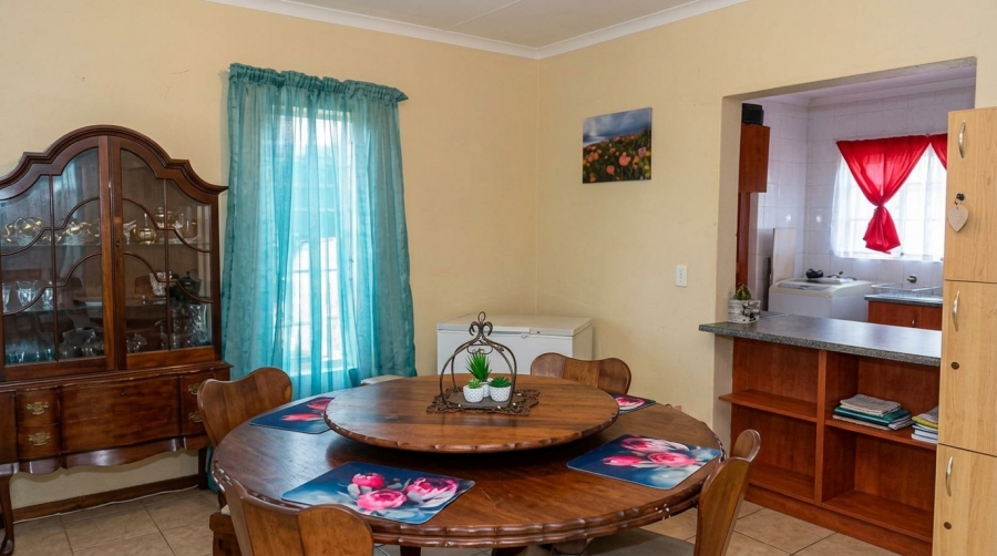 3 Bedroom Property for Sale in Azalea Park North West